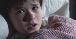 Haley Joel Osment saying "...I see dead people..."